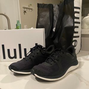 Lululemon Chargefeel Low women’s workout shoes size 8.5